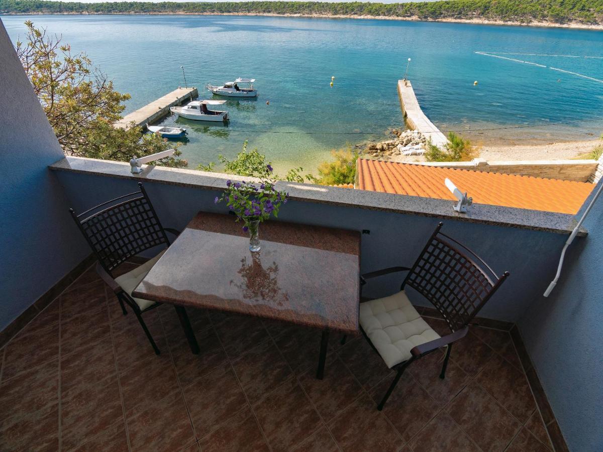 Apartments Anita 2 Rab Town Exterior photo